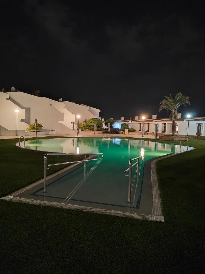 אדחה Malibu Park Apartments Sol מראה חיצוני תמונה